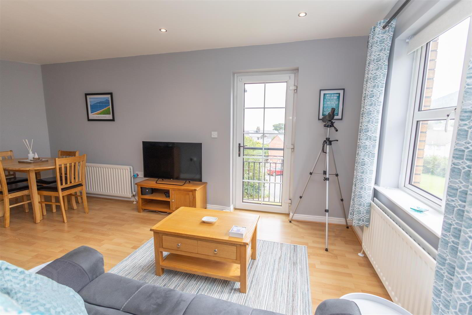 23 Lawnfield Grove 6 of 18