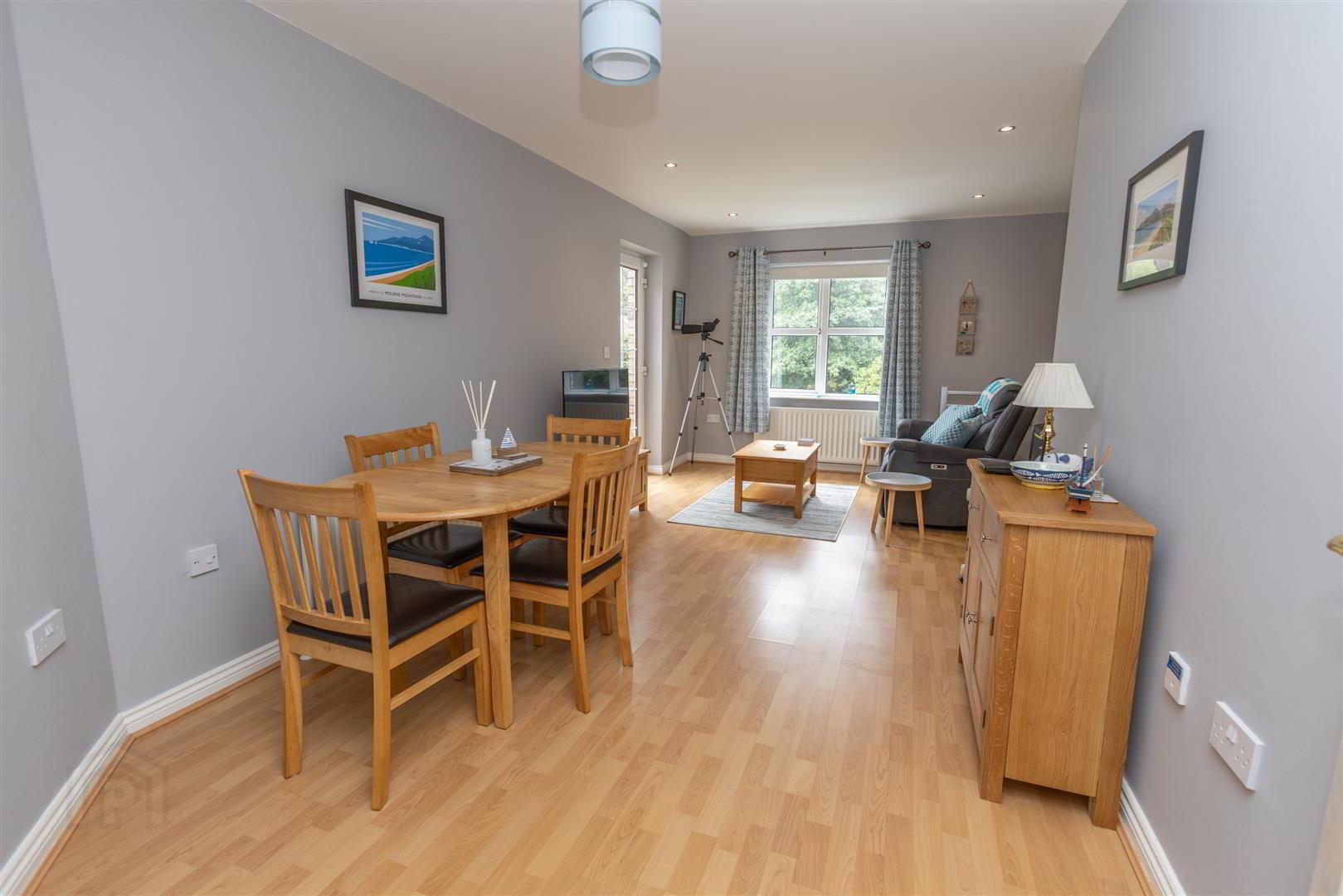 23 Lawnfield Grove 4 of 18