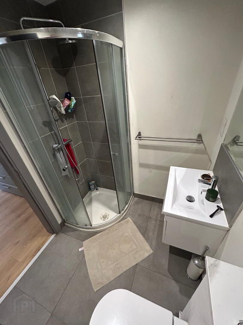 Apt 9, 1 Sussex Place 13 of 23