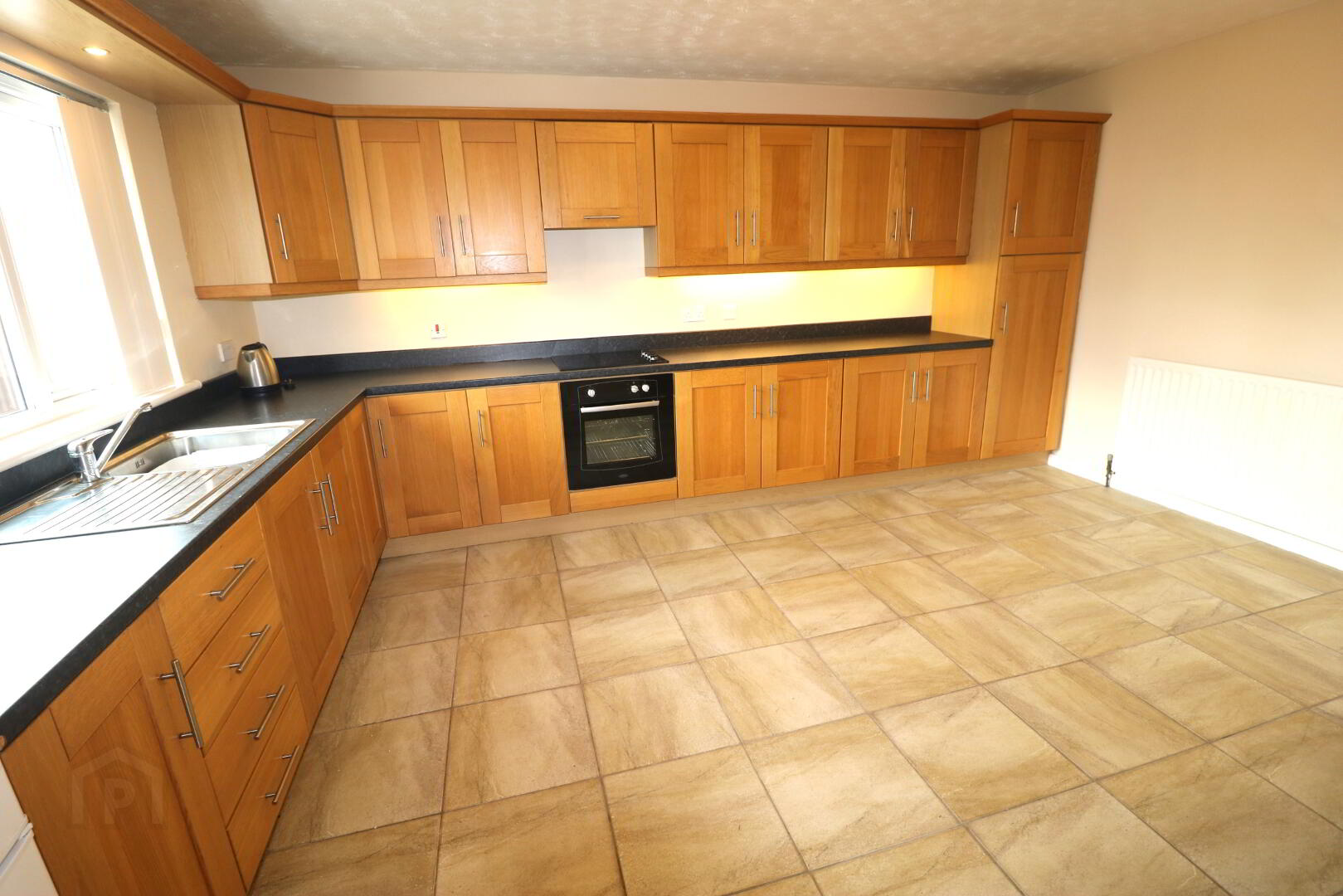 59 Gracefield 9 of 16