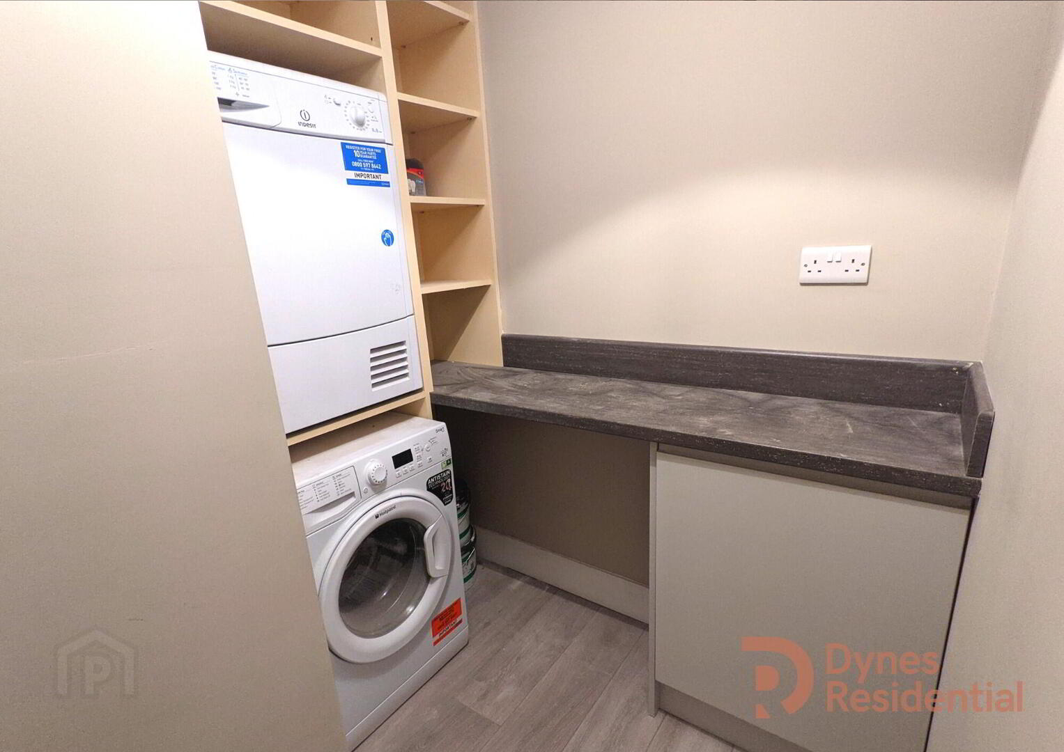 22 Shaftesbury Square 4 of 15