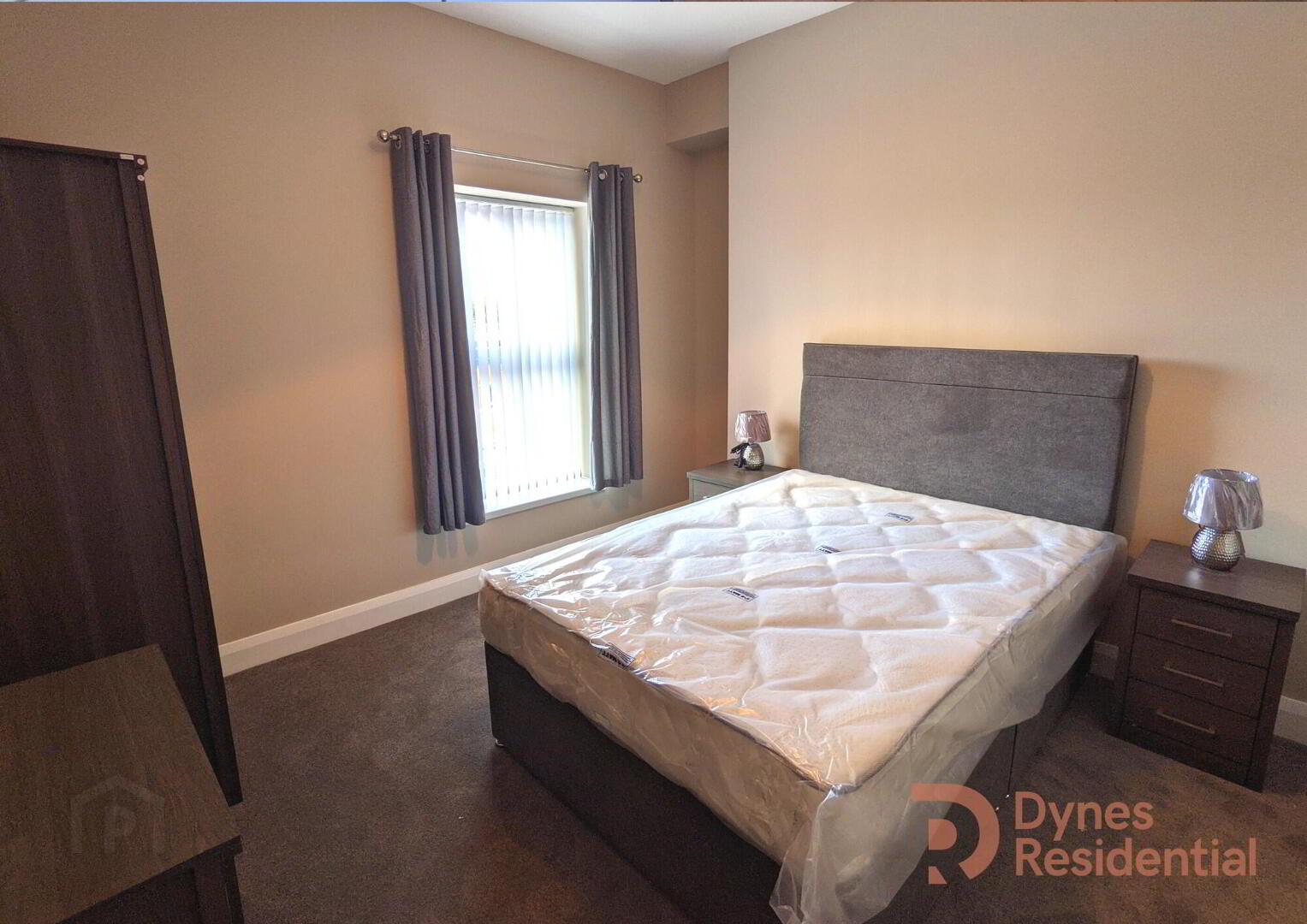 22 Shaftesbury Square 9 of 15
