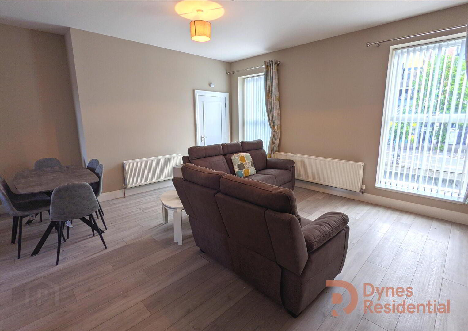 22 Shaftesbury Square 6 of 15