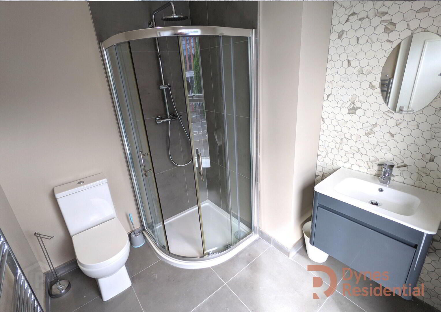 22 Shaftesbury Square 13 of 15