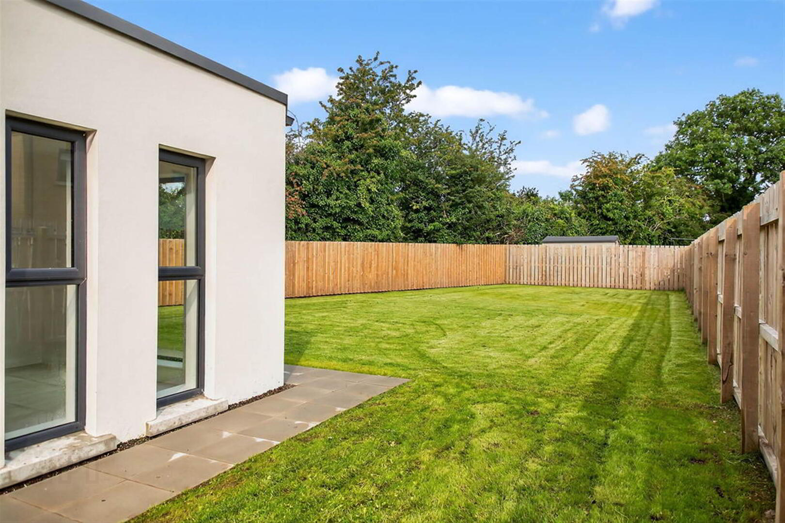 15a Willowfield Crescent 34 of 35