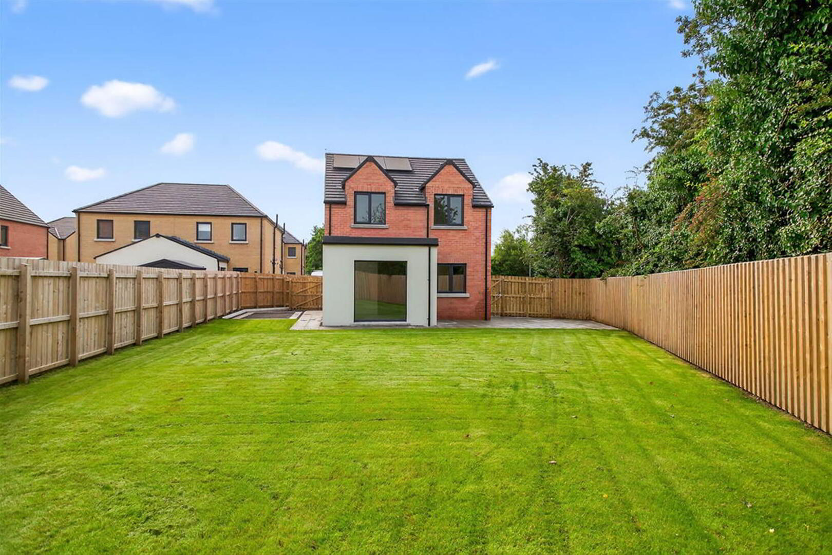 15a Willowfield Crescent 33 of 35