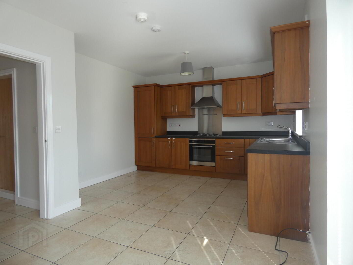 33 Nursery Avenue 4 of 19