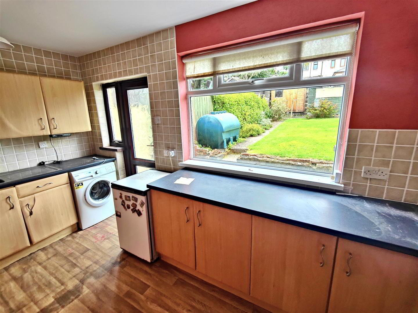 160 Joanmount Gardens 5 of 18