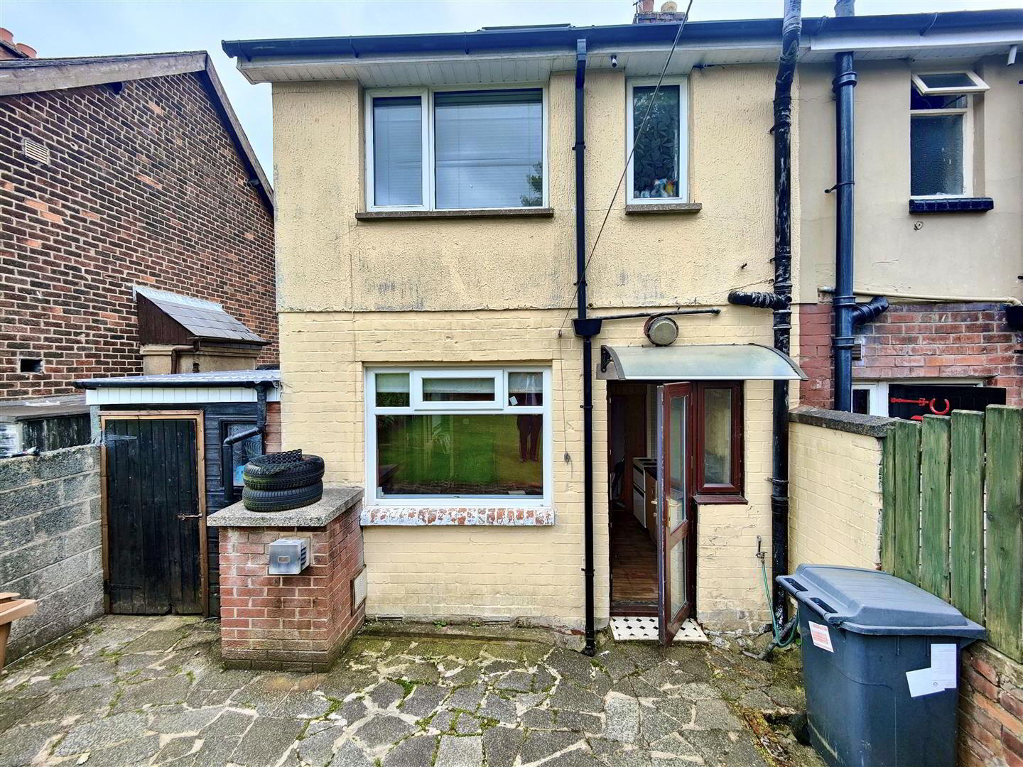 160 Joanmount Gardens 14 of 18