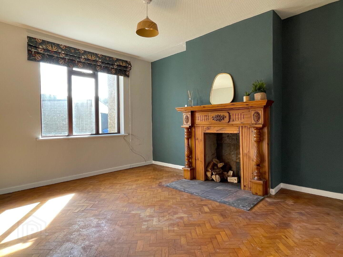 18 Hazelbank Road 6 of 21
