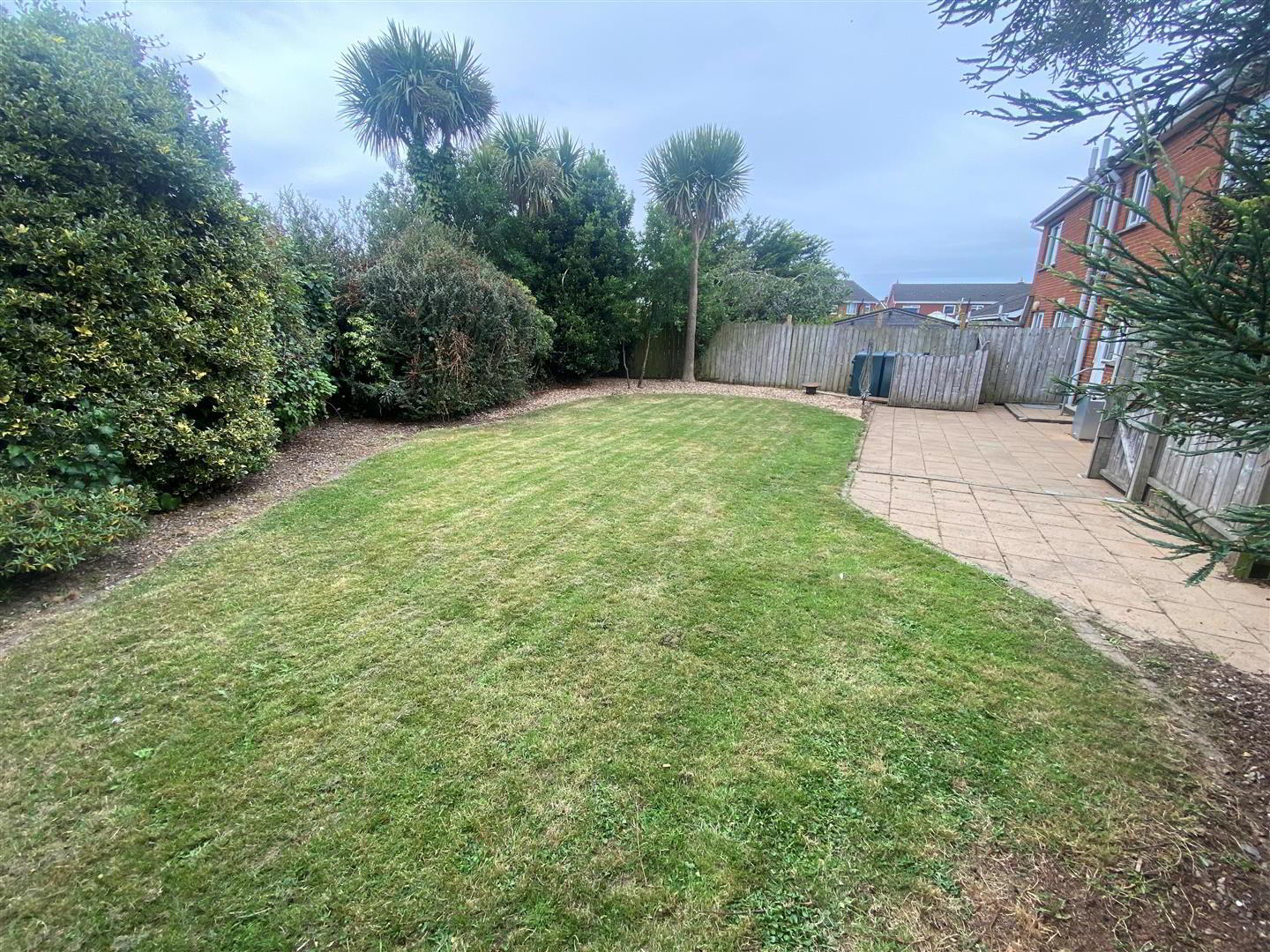 15 Albany Avenue 13 of 14