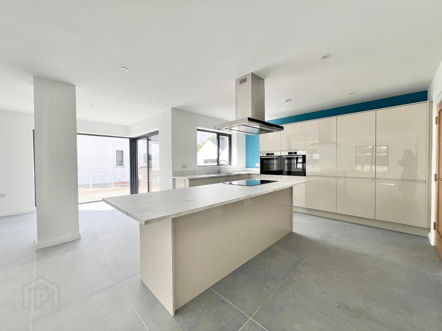 26b Crewe Road 4 of 30