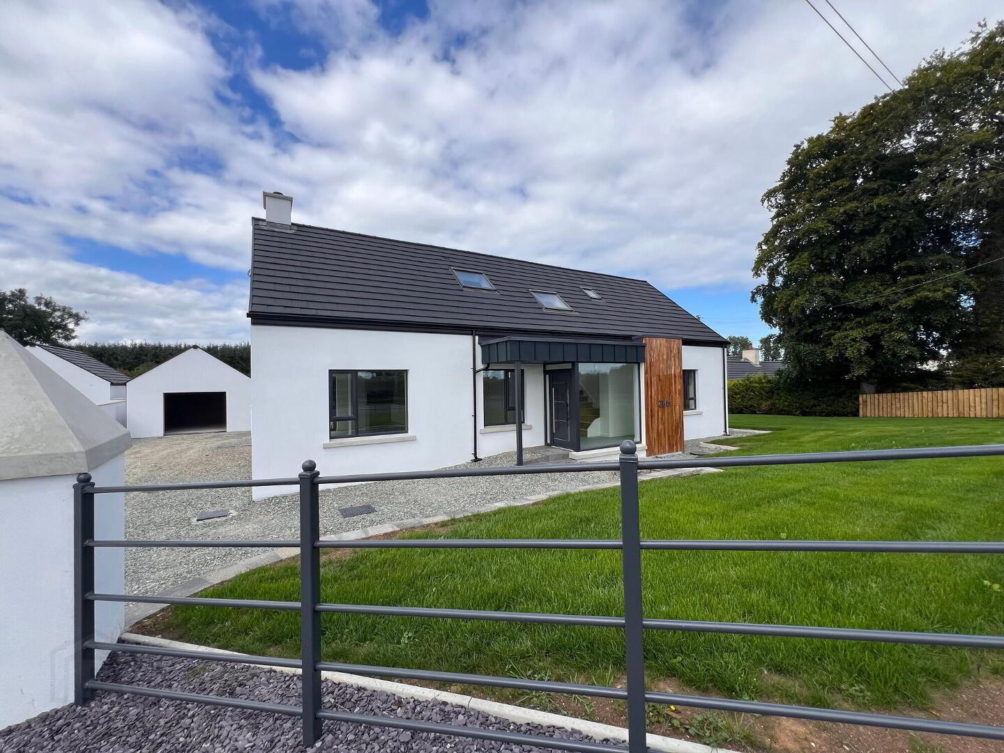 26b Crewe Road 1 of 30