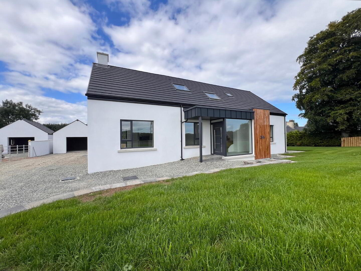 26b Crewe Road 2 of 30