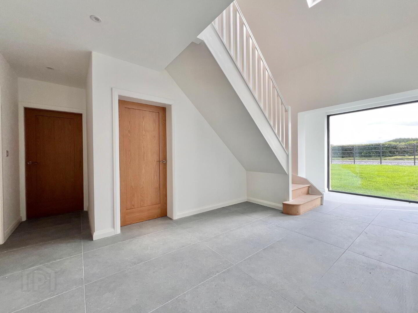 26b Crewe Road 11 of 30