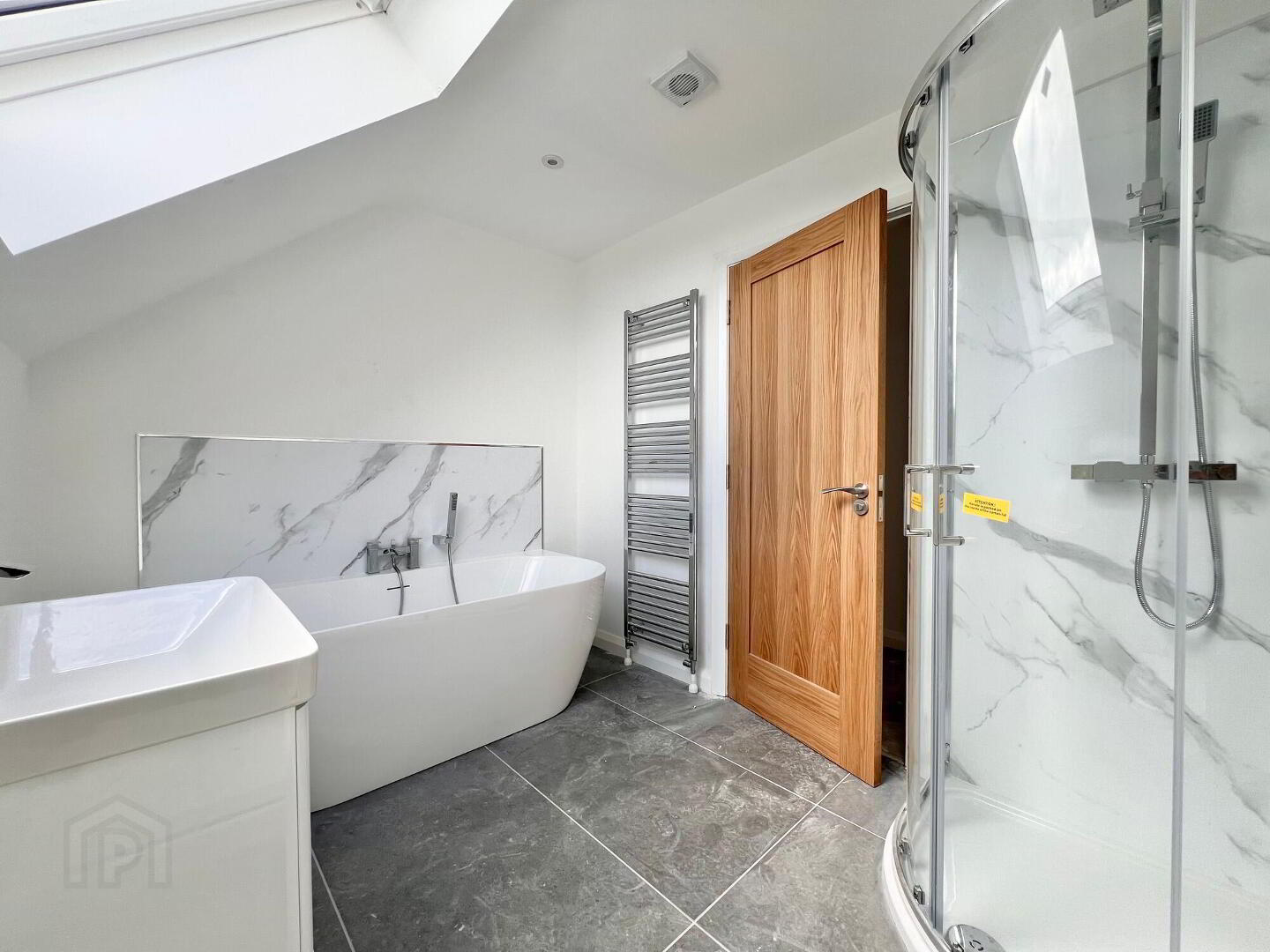 26b Crewe Road 21 of 30