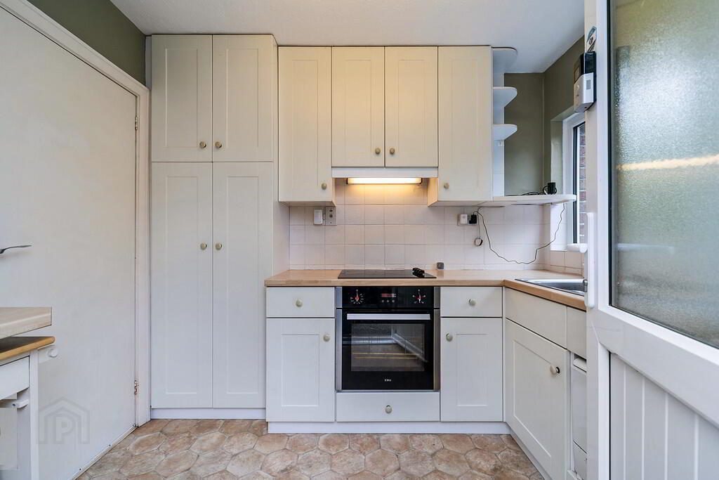 57 Sharman Road 11 of 28
