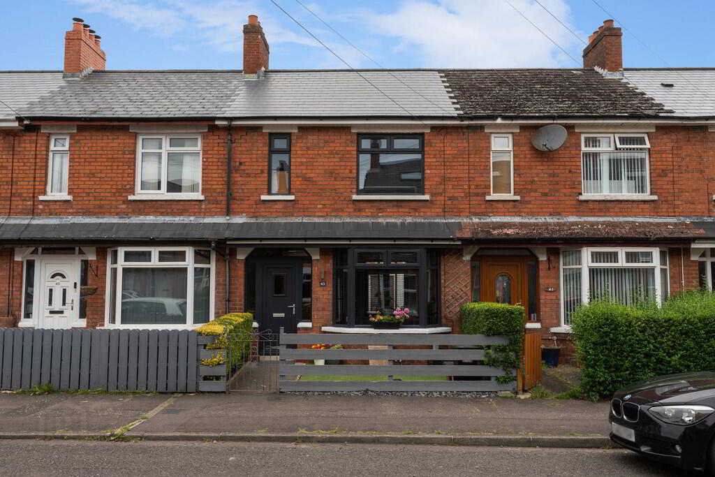 43 Ava Street 1 of 19
