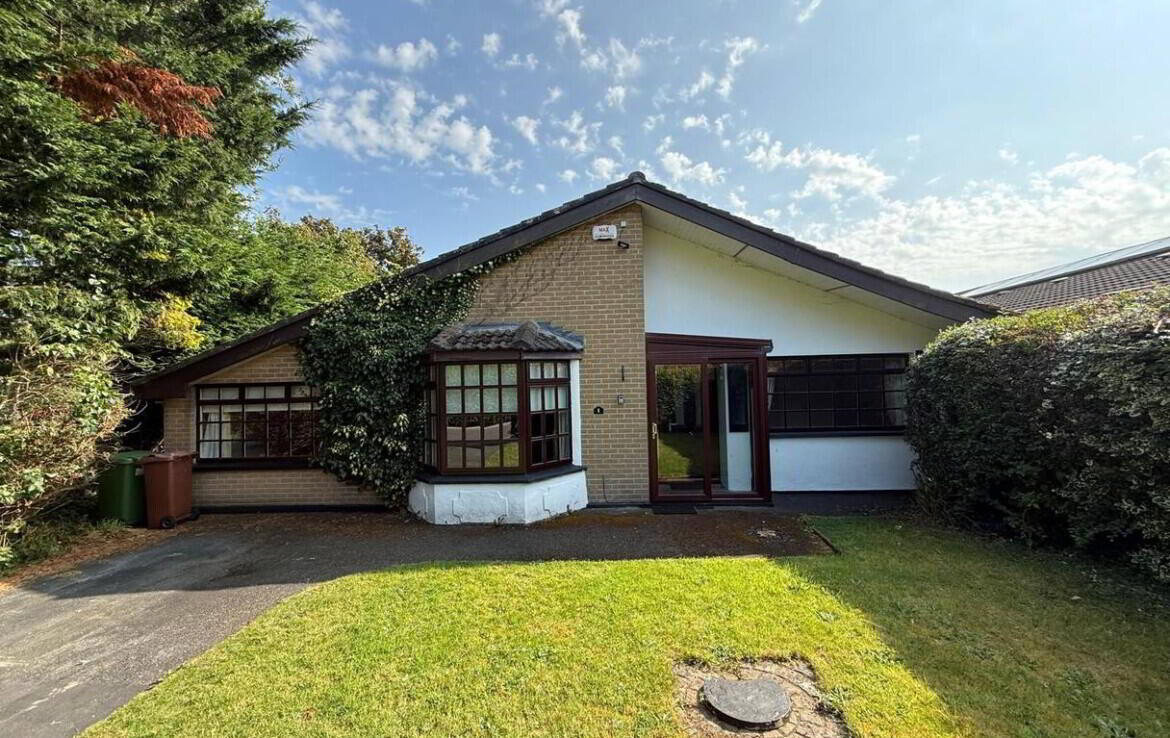 1 Beechmount Avenue 1 of 28