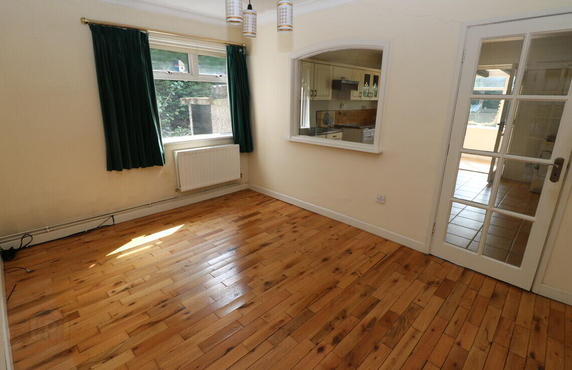 1 Beechmount Avenue 17 of 28