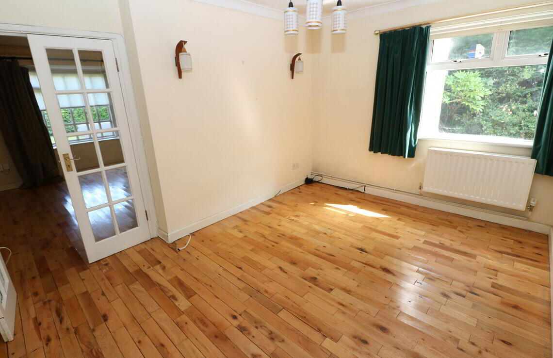 1 Beechmount Avenue 18 of 28