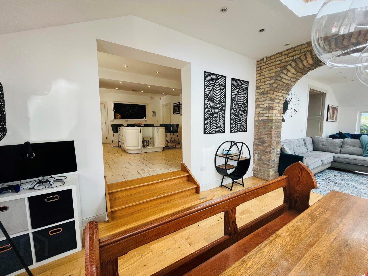 Amorset House" 25 of 81