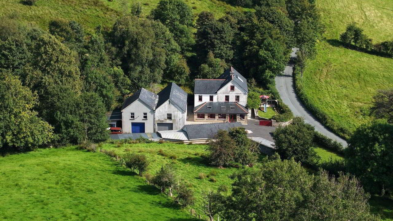Amorset House" 71 of 81