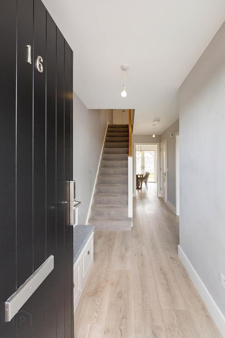 16 The Heights Oldbridge Manor Drogheda Co Meath 3 of 24
