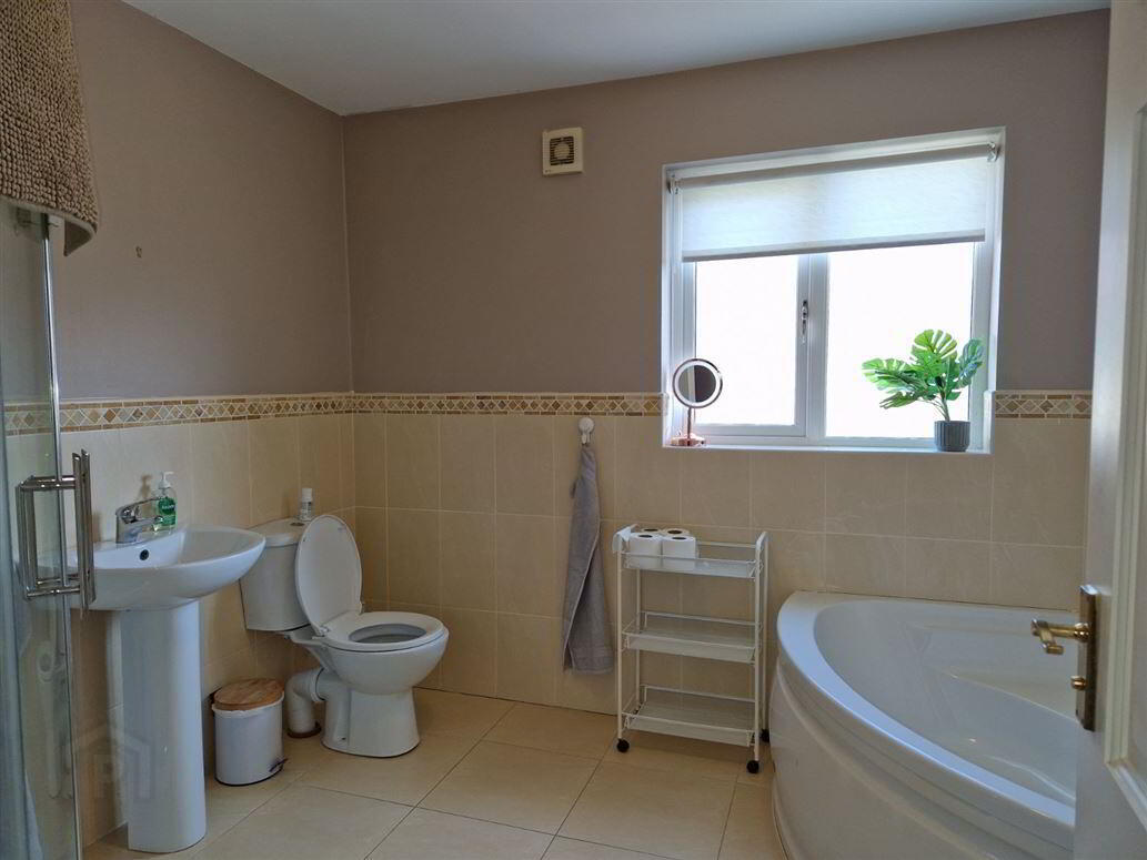 27 Oyster Bay Court 8 of 10