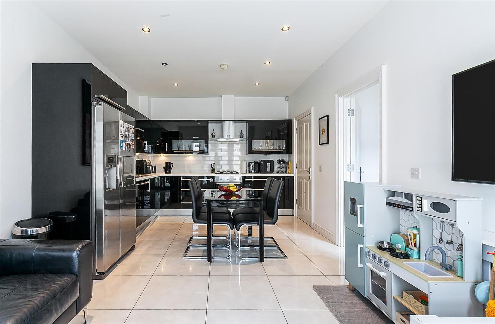 15 Blackrock Lane 7 of 23