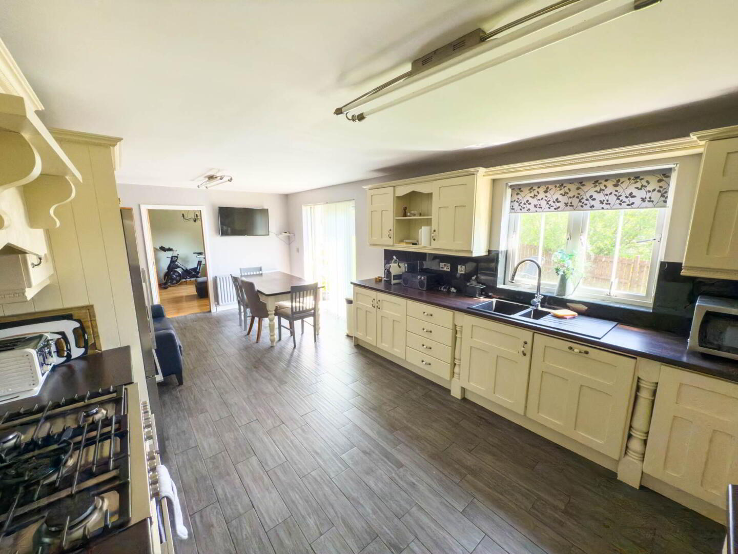 55 Scaffog Avenue 8 of 25