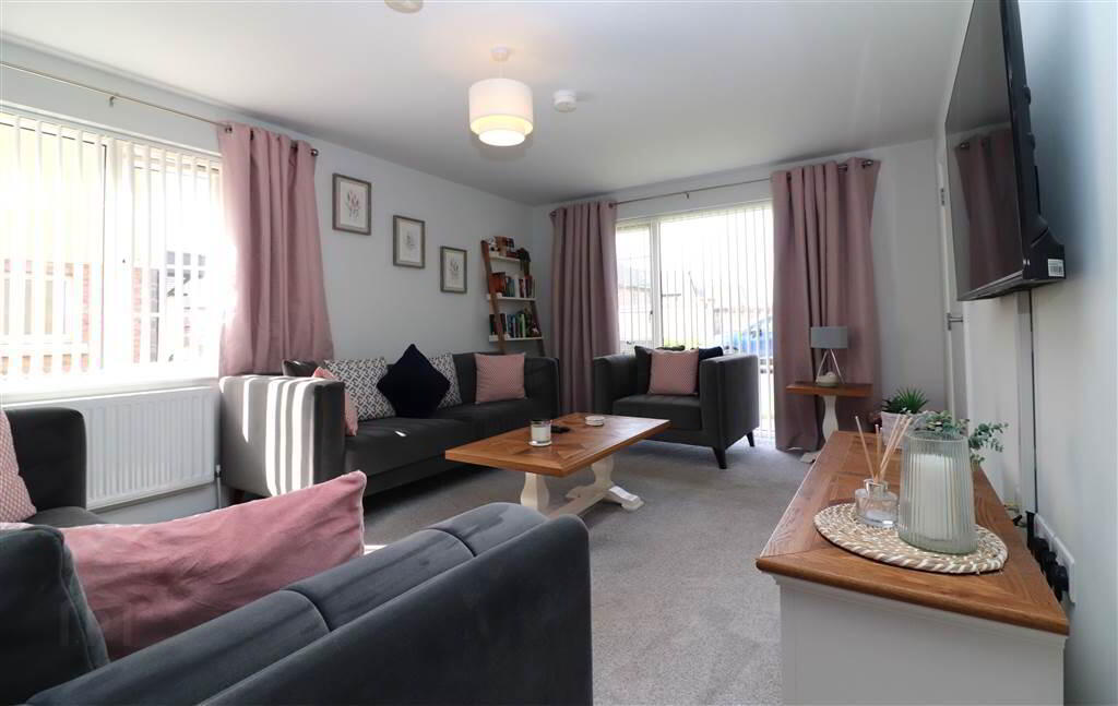 15 Woodbrook Grove 4 of 16