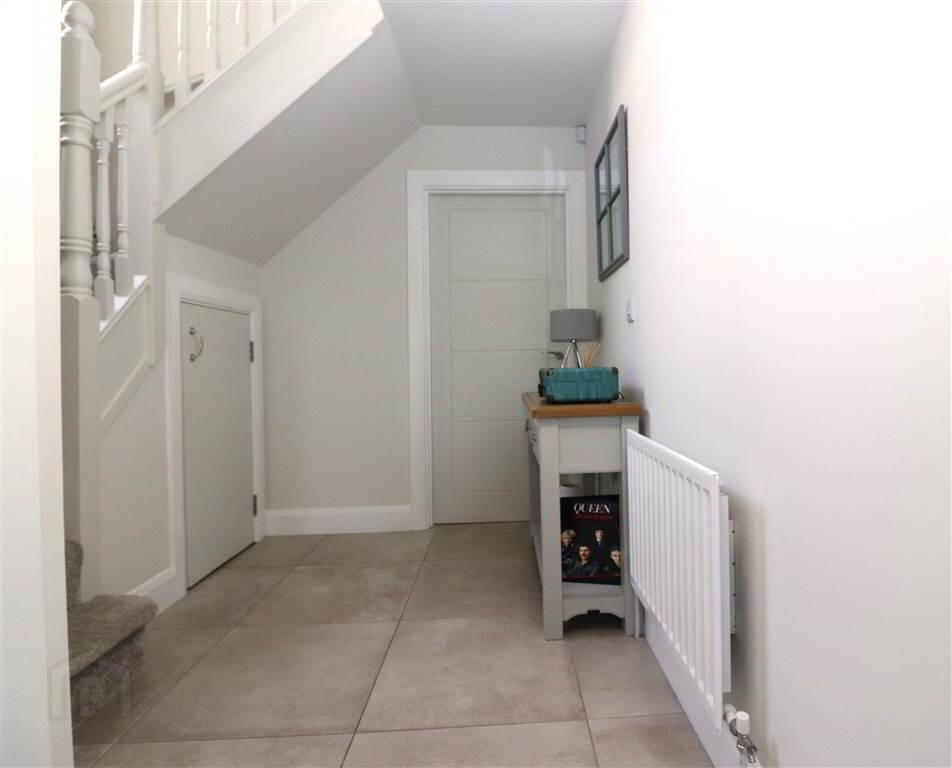 15 Woodbrook Grove 2 of 16