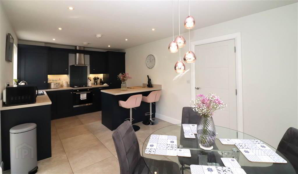 15 Woodbrook Grove 7 of 16