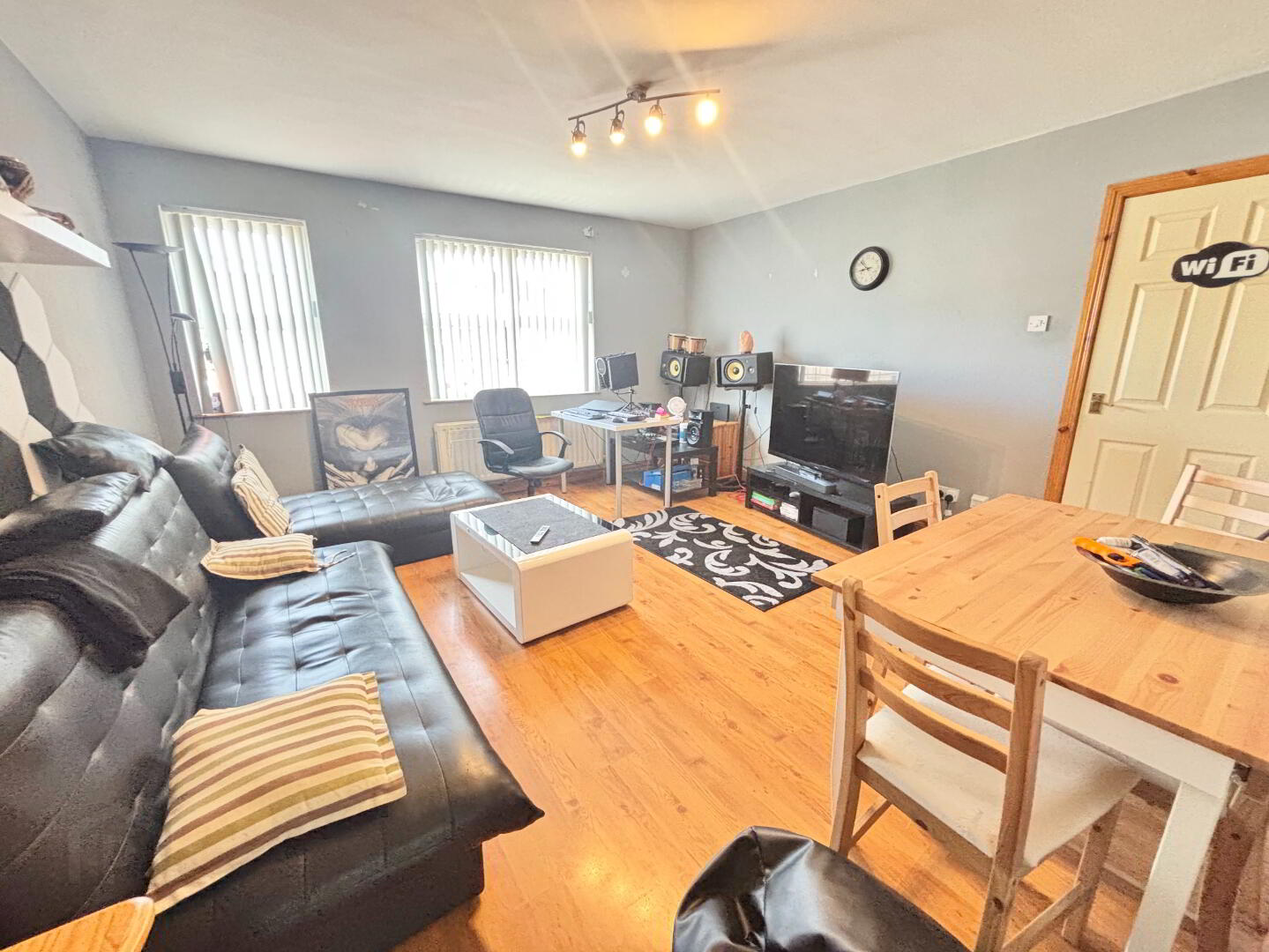1 Summerfield Mews 3 of 12