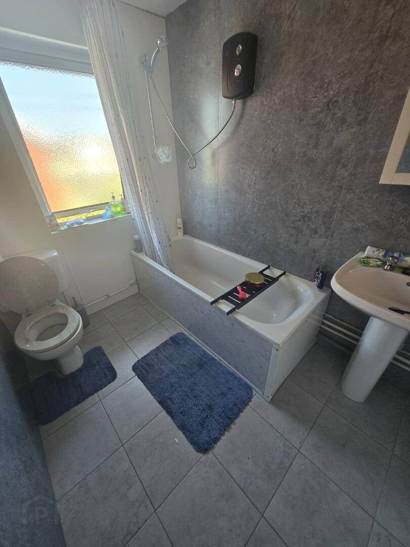 33a Glebetown Drive 10 of 10
