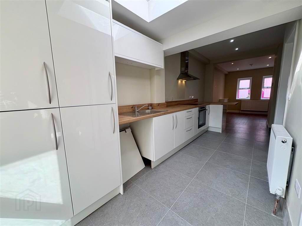 Apartment 1 346a Woodstock Road 7 of 11