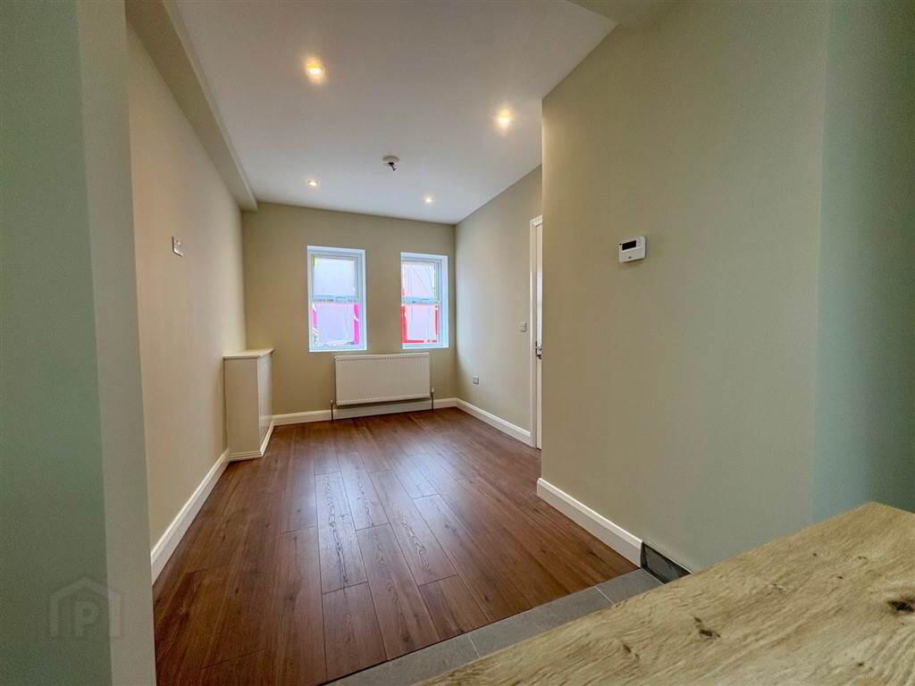 Apartment 1 346a Woodstock Road 5 of 11