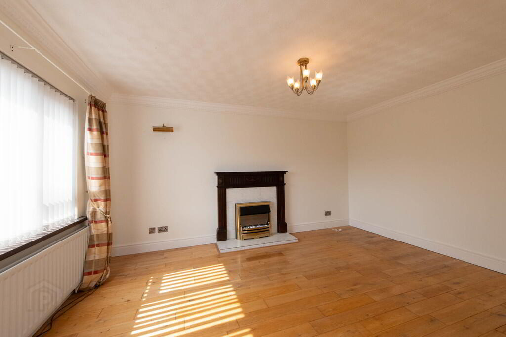10 Farm Lodge Road 3 of 25