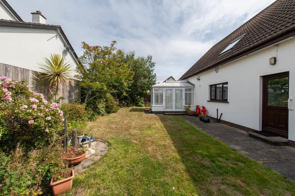 10 Farm Lodge Road 20 of 25