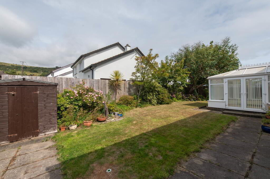10 Farm Lodge Road 21 of 25