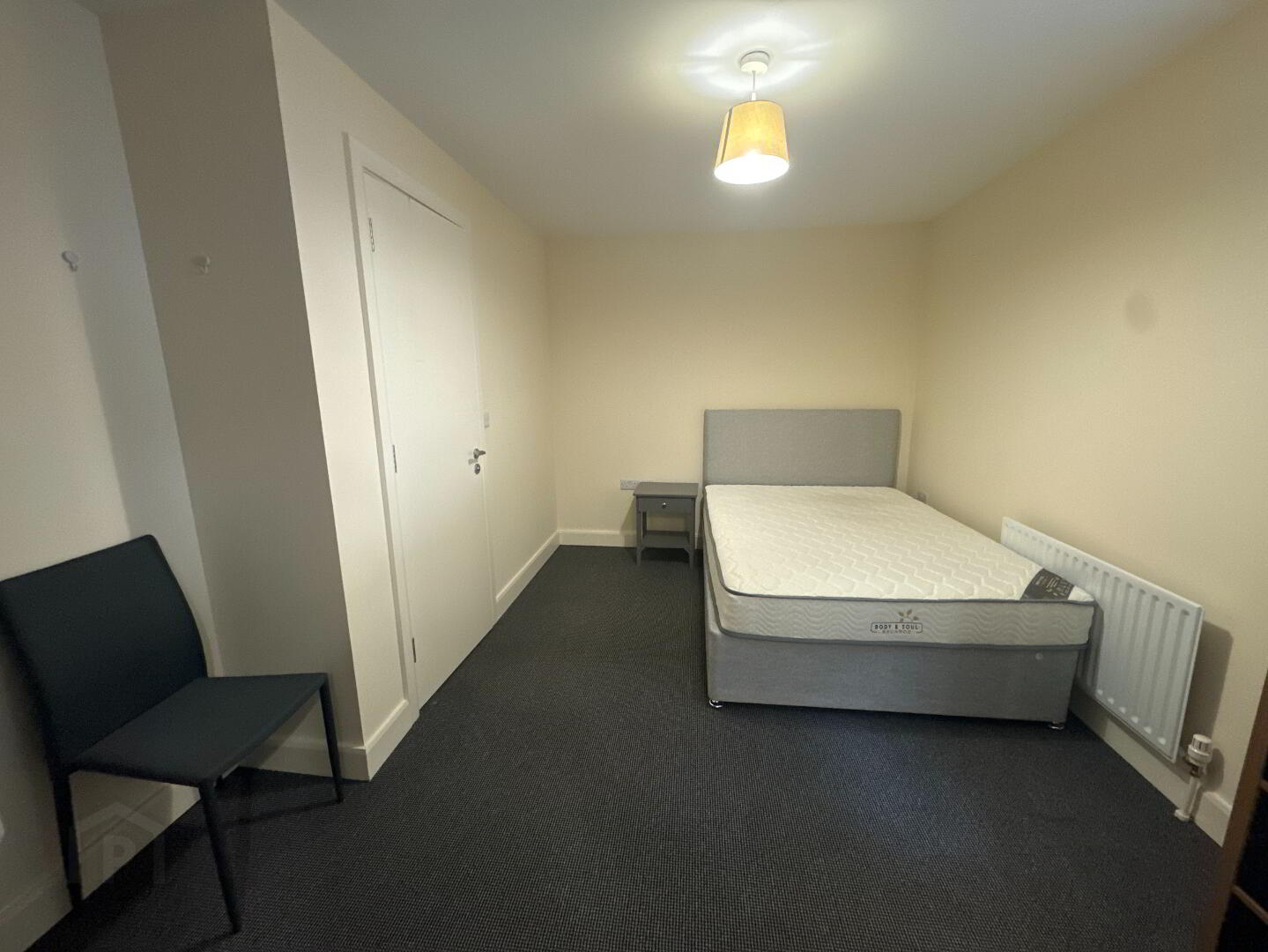 810 College Court Central, 56 King Street 5 of 14
