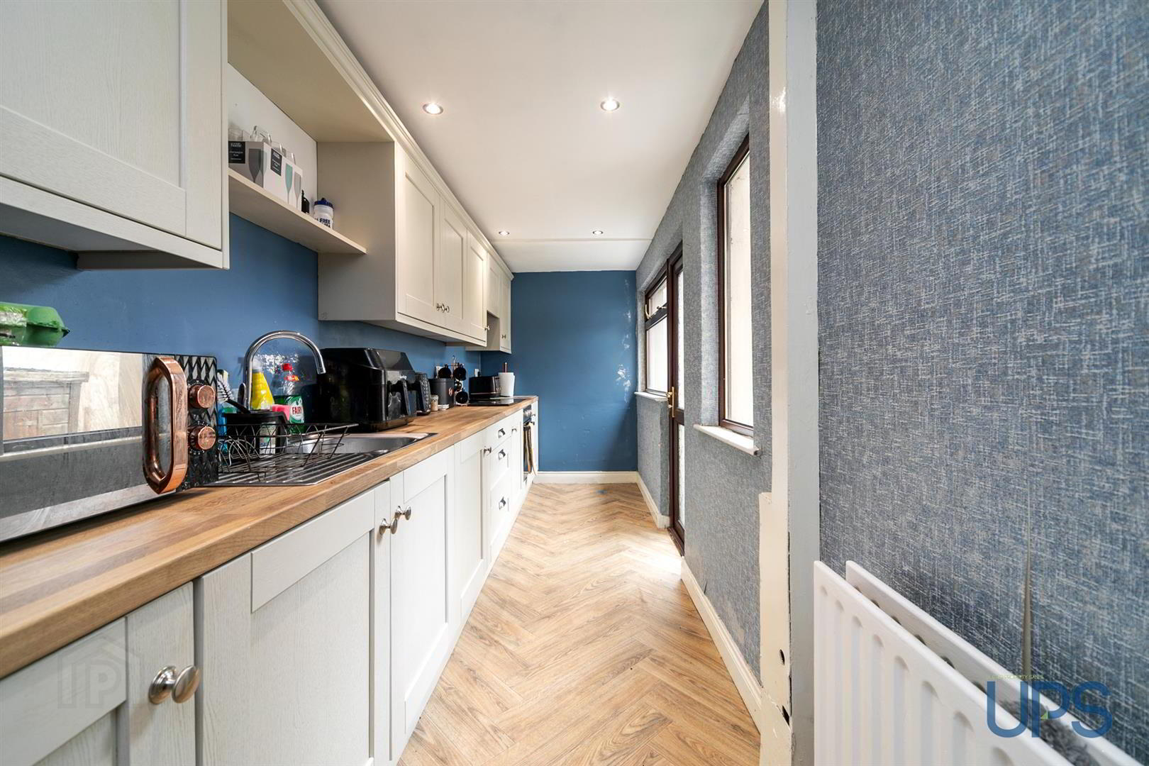 11 Beechmount Drive 6 of 24