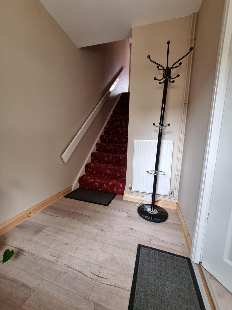 18 Drumbreda Gardens 7 of 16