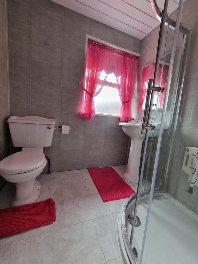 18 Drumbreda Gardens 8 of 16