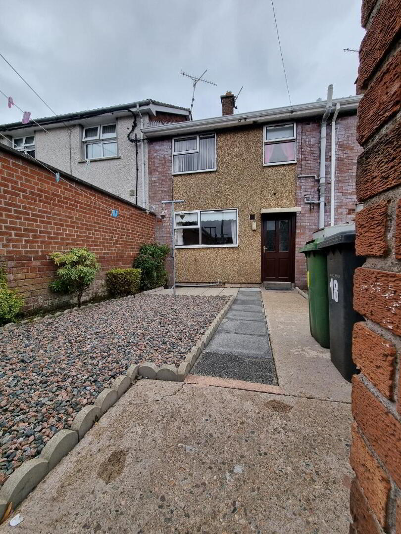 18 Drumbreda Gardens 15 of 16