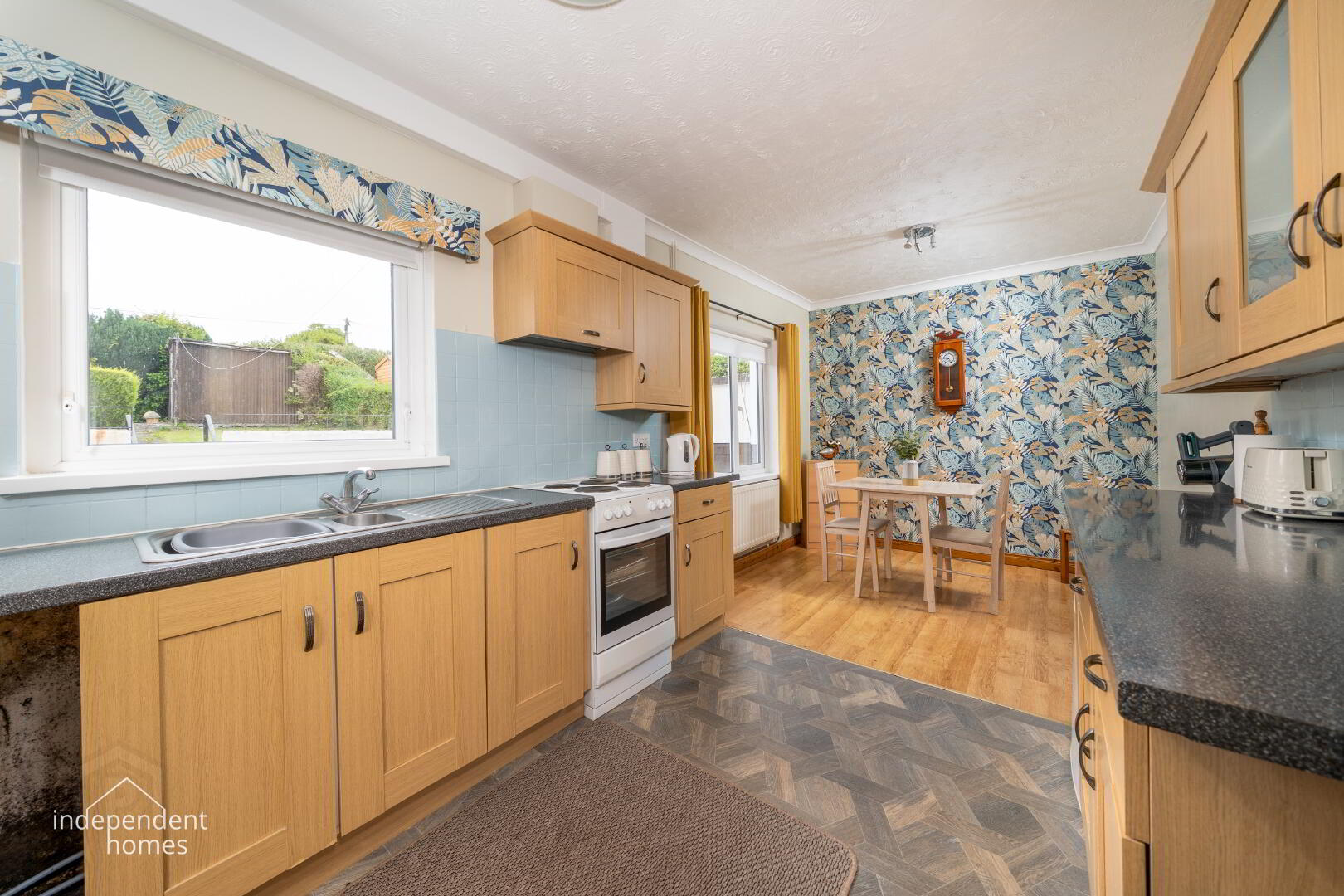 33 Wellington Avenue 2 of 5