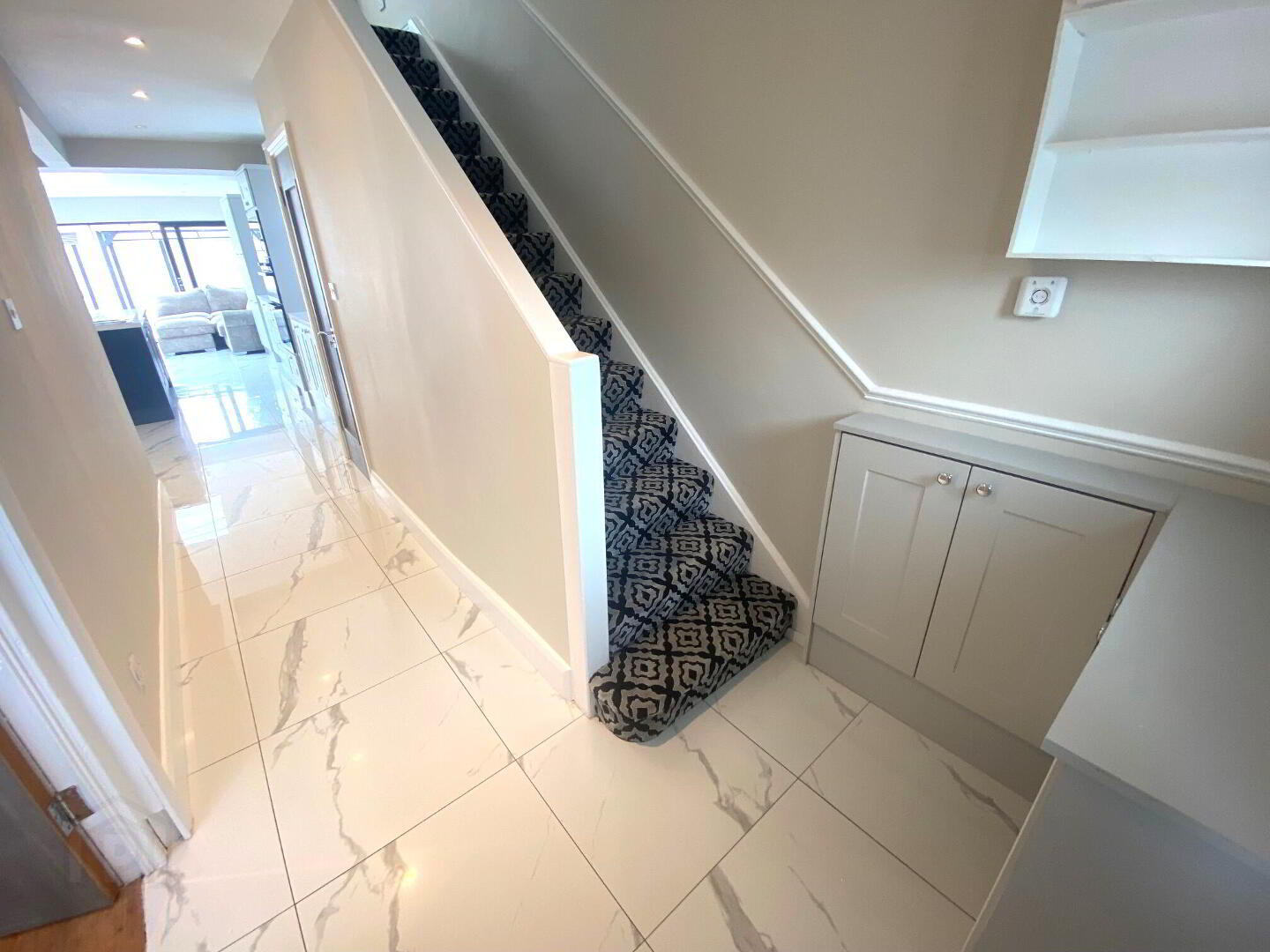 Cleggan Avenue 6 of 16