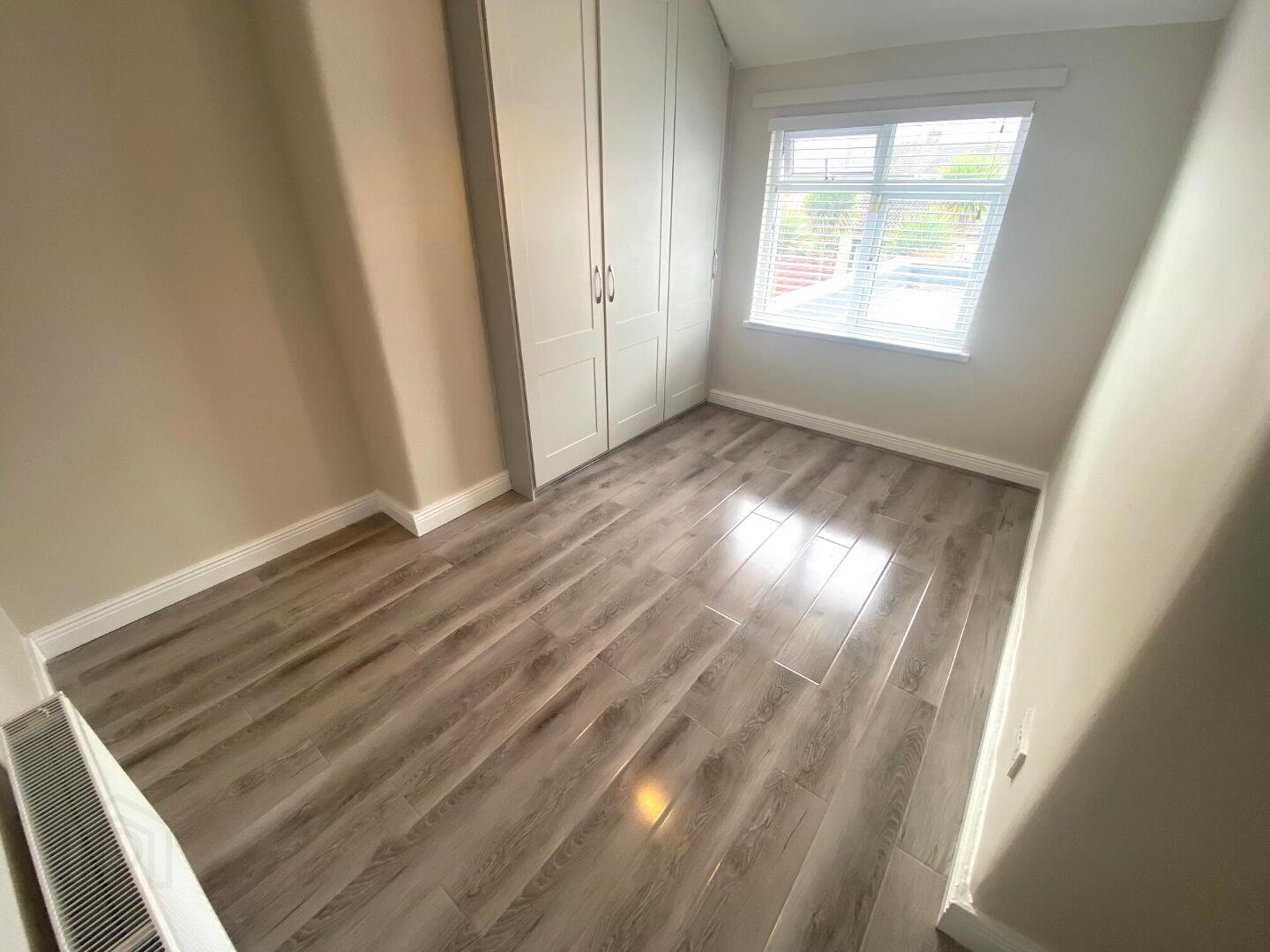 Cleggan Avenue 11 of 16