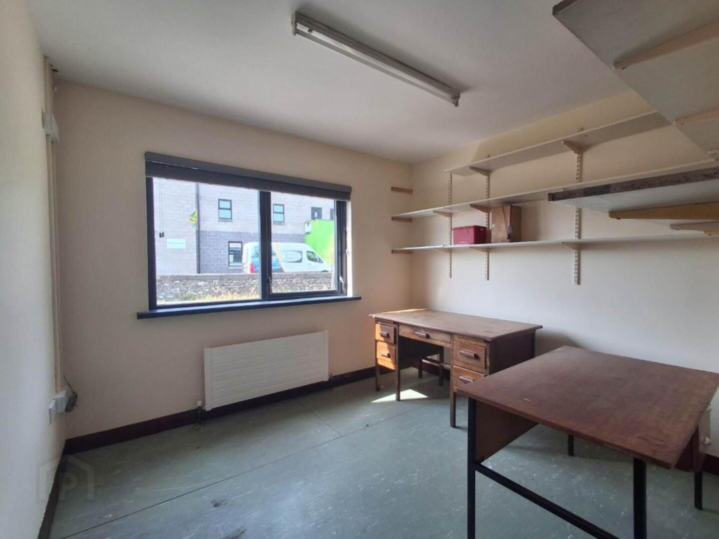 Former Vet Clinic 32 of 44